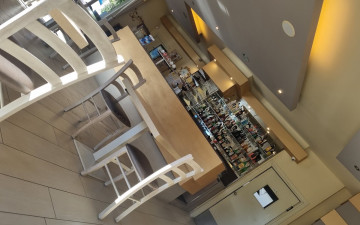 upupa coffee wine restaurant