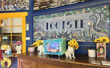Tootsie Gallery Cafe