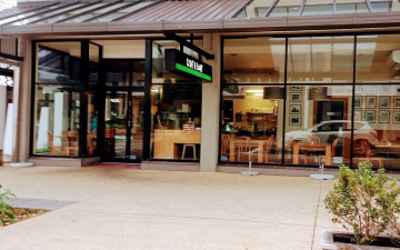 Leaf & Loaf Cafe & Salad Bar