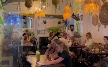 The Island Curry Hub Restaurant & Cafe