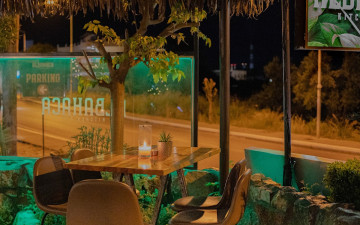 Albahaca kitchen bar