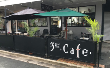 3 Blind Mice Cafe