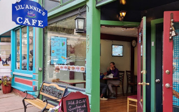 Lil' Annie's Cafe