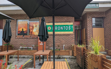 Cafe Brontos