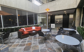 Vees Cafe
