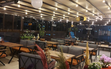 Lion Cafe