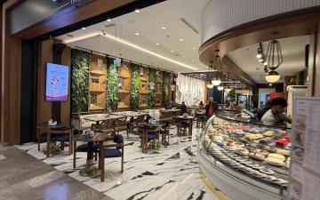 ÖZSÜT Piazza Avym