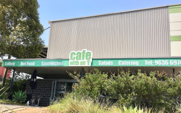 Cafe with an 'E'