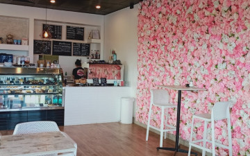 Sweet snax cafe
