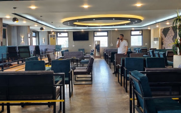 Roya Rest & Cafe