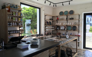 Bzzzt Café