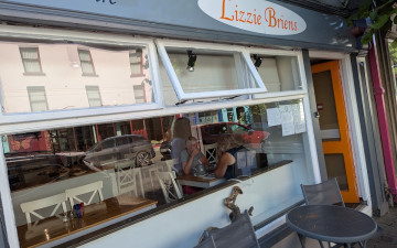 Lizzie Briens