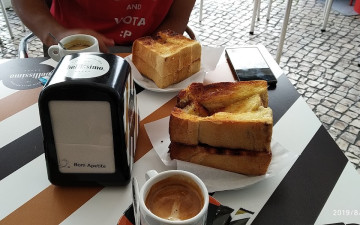 Café e Pão Quente Lis Doce