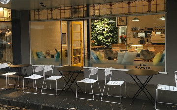 Little Sunflower Café