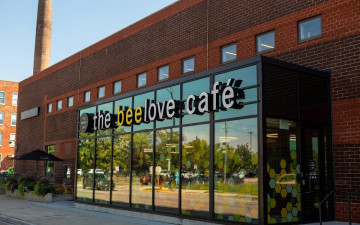 the beelove cafe