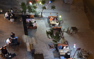 ZeZe Cafe