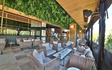 Dosso Dossi Cafe & Brasserie / Çengelköy