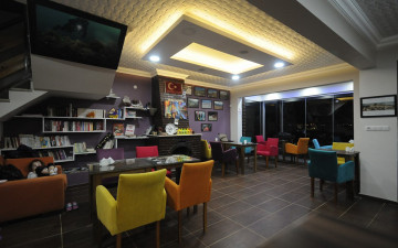 Breathable Outdoor Sports Breath Cafe