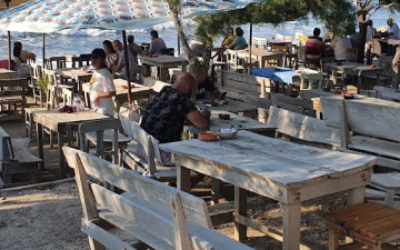 Cafe Mola