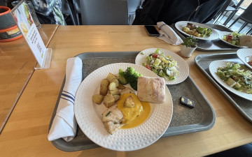 The Simons Center Café