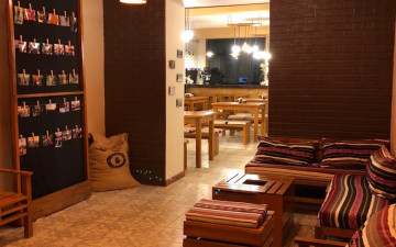 BLACK MOUTH ACADEMY COFFEE SHOP